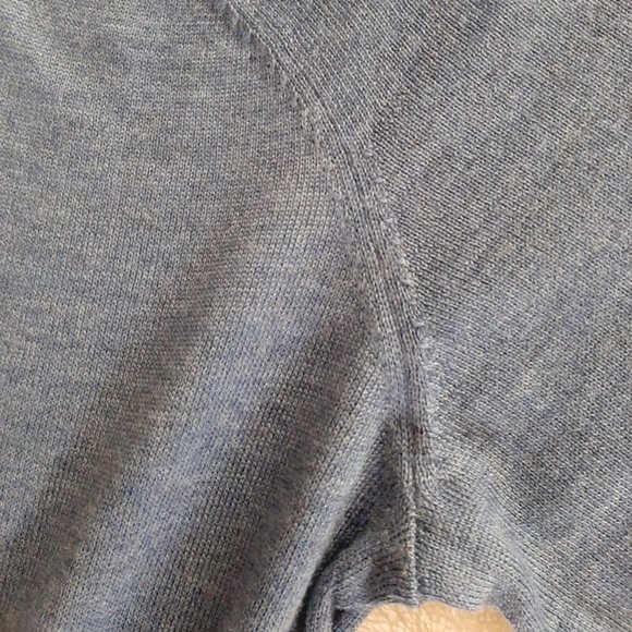 Calvin Klein Sweater - Picture 7 of 8